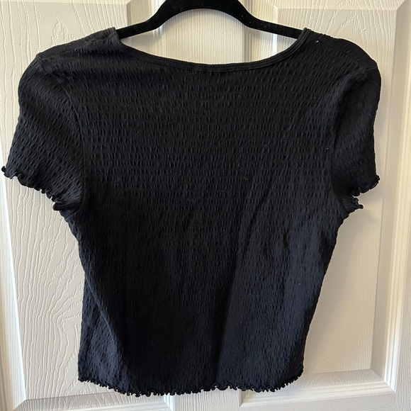Black womens t-shirt ribbed ruffle sleeve from american eagle - Picture 4 of 4